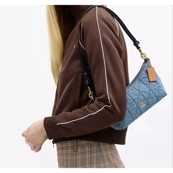 NWT Coach Caitlin Shoulder Bag With Quilting CDZ89 Gold/Indigo - Picture 8 of 8